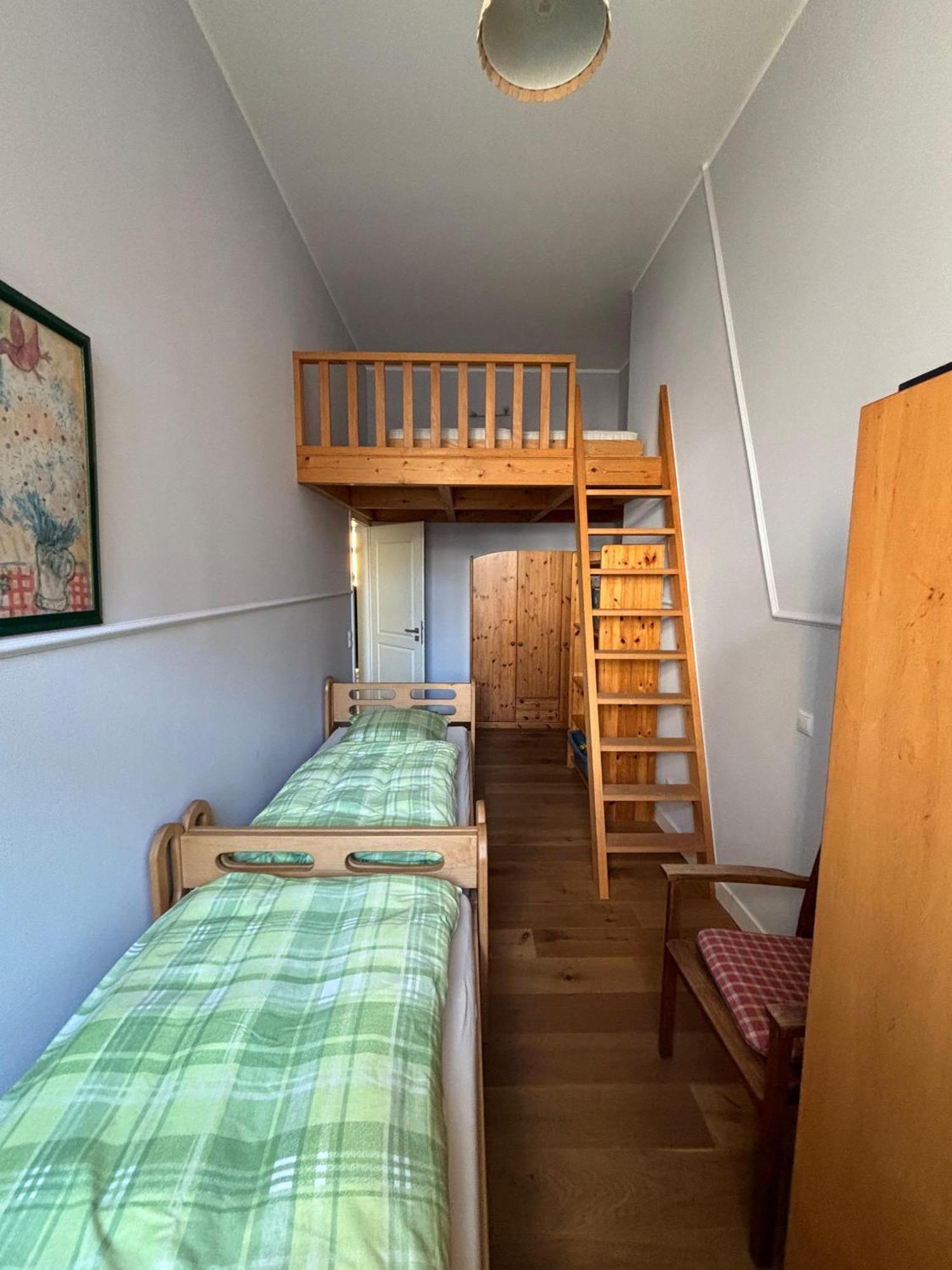 Fewo Mit 2 Schlafzimmern, Wohnkueche, Terrasse Bonn Luaran gambar