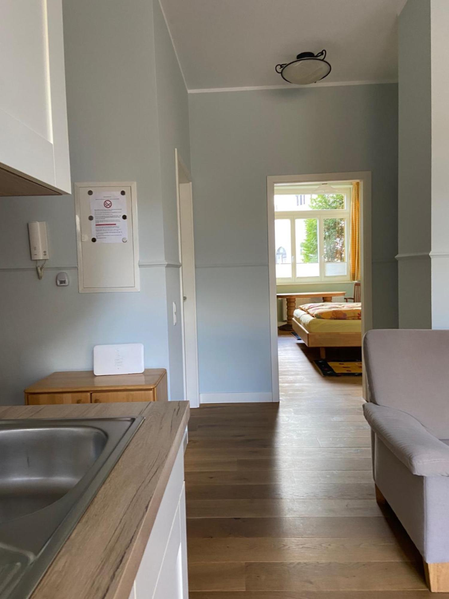Fewo Mit 2 Schlafzimmern, Wohnkueche, Terrasse Bonn Luaran gambar