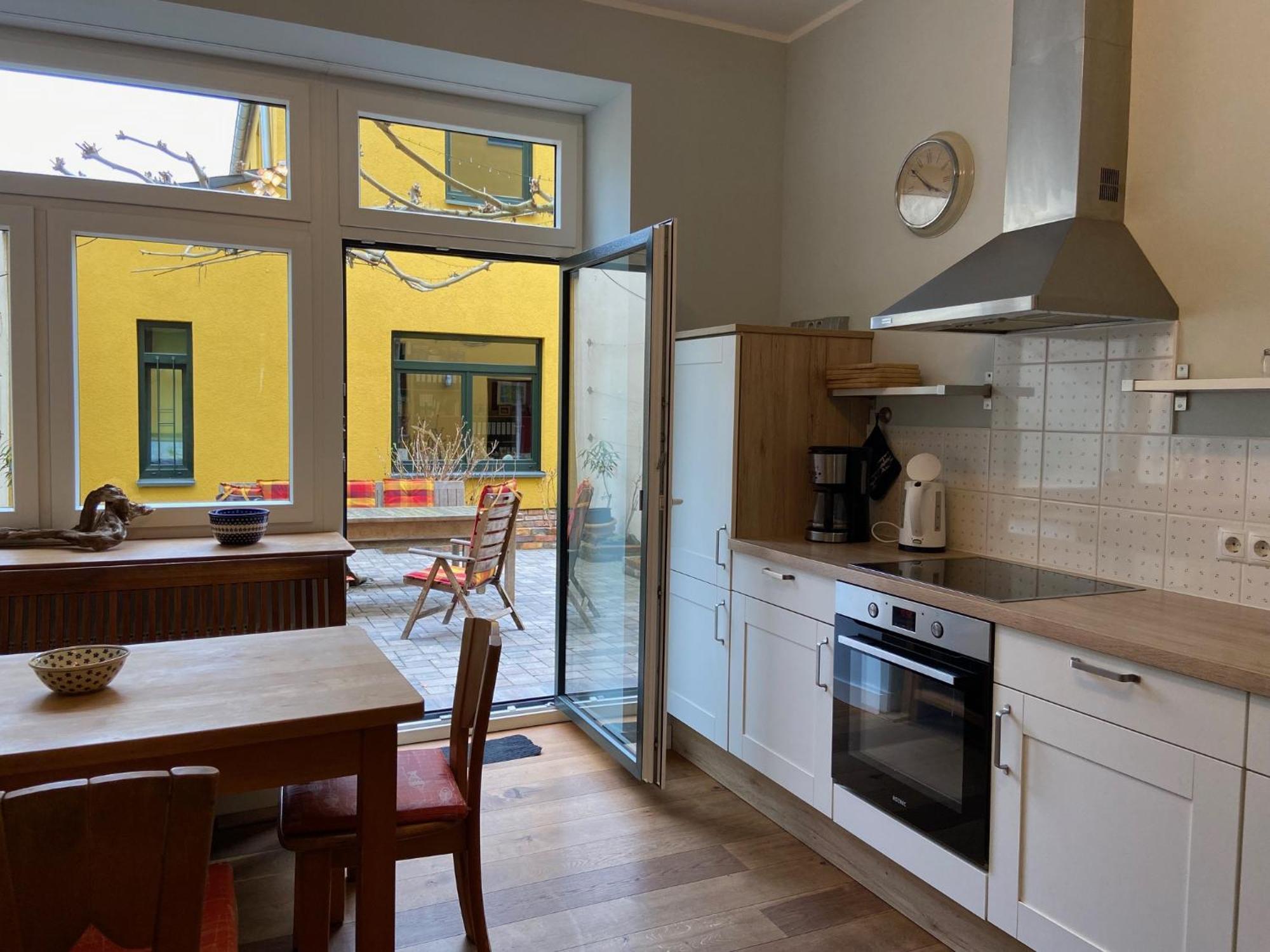 Fewo Mit 2 Schlafzimmern, Wohnkueche, Terrasse Bonn Luaran gambar